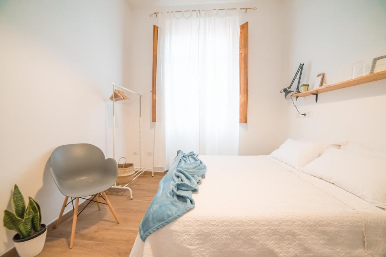 Minimalist Chic A Villanova 3Bdr - 2Bth - Wifi Cagliari Dış mekan fotoğraf