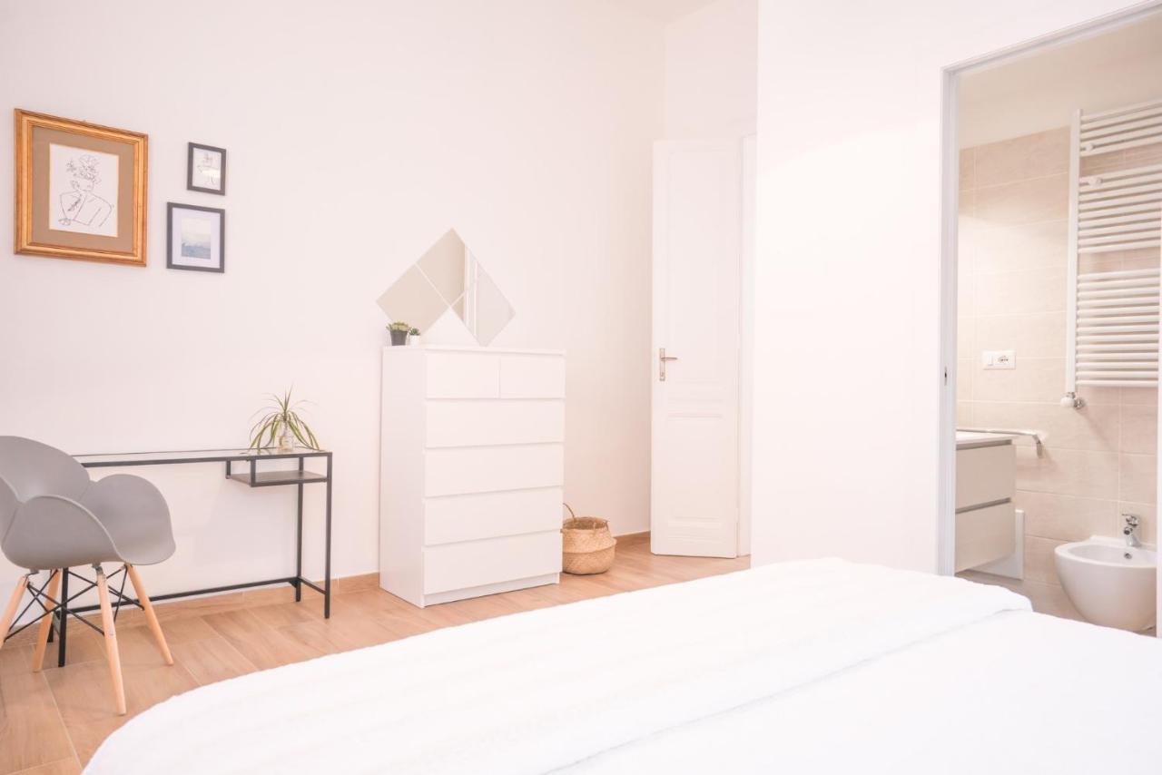 Minimalist Chic A Villanova 3Bdr - 2Bth - Wifi Cagliari Dış mekan fotoğraf
